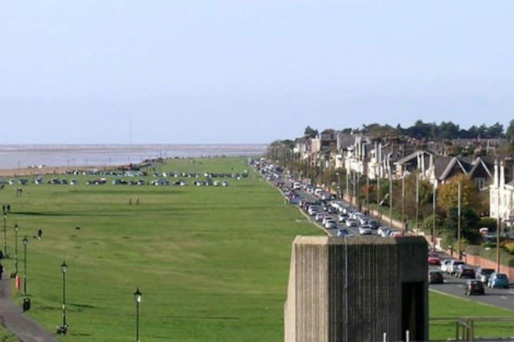 2 Bed Sleeps 6 Beach Retreat St Annes On Sea Villa Lytham St Annes Exterior foto